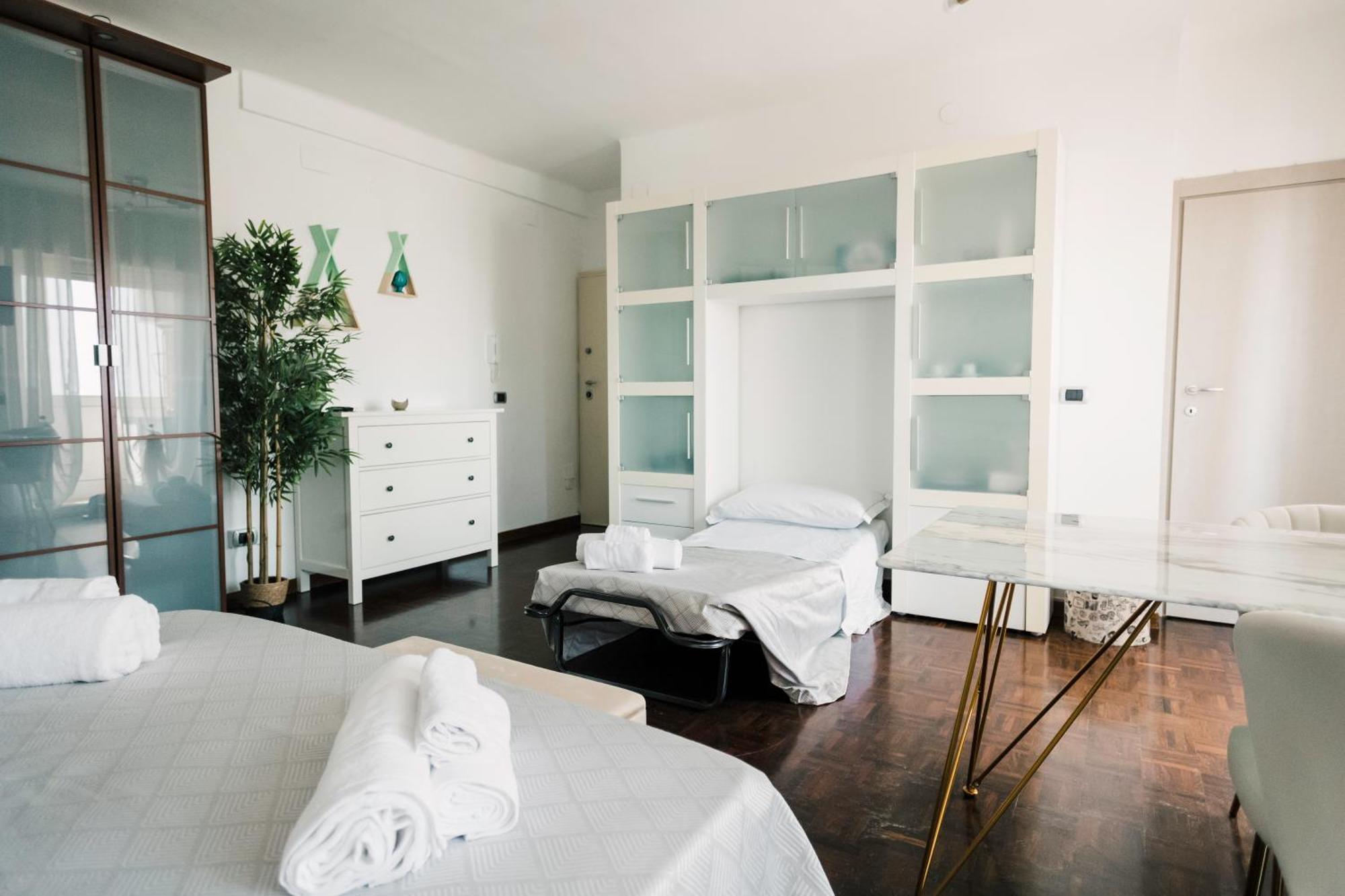 Bari Central Suite - Central Apartment With Sea View - Bari Esterno foto