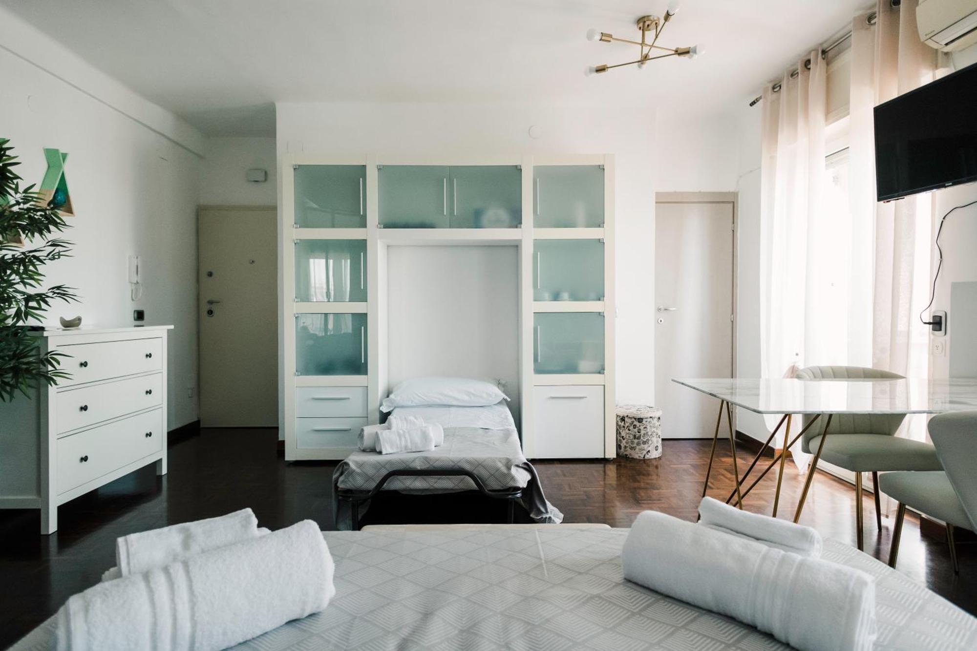 Bari Central Suite - Central Apartment With Sea View - Bari Esterno foto